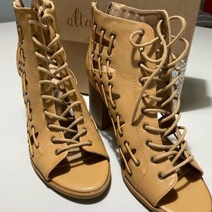 Alter’d State sandals. Size 8